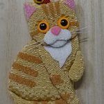 ちりめん根付け　猫（茶トラ・キジ猫）