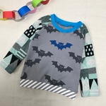 【90サイズ】コウモリ柄のラグラン袖長Ｔシャツ（グレー）