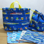 入園準備☆オーダー品、お弁当袋、コップ袋、ミニハンカチ５枚☆新幹線柄