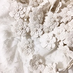 ＊再入荷＊50cm パール付き レザーフラワーブレード 花 白 BK190313 ハンドメイド 手芸 素材 材料 DIY