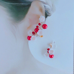 和紙の透明感・イヤーカフ+ピアスorイヤリング　赤い実＊白い花＊和紙アクセサリー 着物 結婚式 和風　成人式  袴