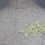 チュール刺繍モチーフ 花 黄 ラインストーン付き 4枚 (MFLA22YLBHLS) 