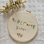 【試作品】メッセージ花刺繍ボード「welcome Baby」