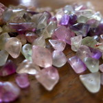 fluorite フローライトのさざれ石 ビーズ 30g