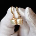 淡水パール８　square　プリンセス台座フックピアス❀