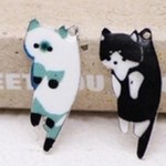 合金チャーム【猫ちゃん見～つけた】白猫４個