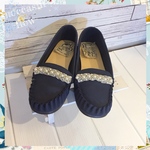 new!!【22.5～24.5cm】ラインビジューソフトモカシン