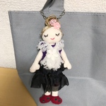 ファッションドールバックチャーム（白マフラー）