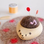 羊毛ピンクッション　はりねずみ　音符♪　ピンク色