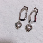 シルバーハートピアス