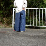 デニムのワイドパンツ　インディゴ
