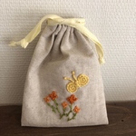 刺繍がかわいい ミニ巾着ポーチ ②
