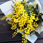 ミモザとユーカリのミニブーケ