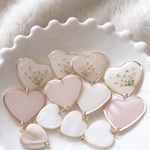 〔ear〕pale color heart
