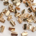 約50個 素材  ヒモ留め  リボン留め   10mm チェック　ゴールド