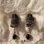 frill ribbon & perl pierce