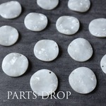 再販(( 4pcs )) 25mm べっ甲 ラウンド アクリルチャーム ホワイト〔CH-044WH〕