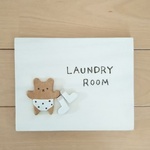 くまさんでプレート　LAUNDRYROOM