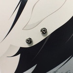 【3044】黒金ラメワイヤー△　3ｍｍ小さいステンレスピアス 