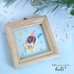 Star in my heart  ふわふわ星にのるハリネズミ　刺繍ミニ額