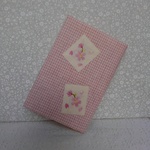 小さな桜のししゅうのブックカバー（文庫本）