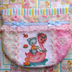 hana*ハンドメイド★レトロアニマルまんまる巾着♪パステルパッチワークスワン＆くまちゃん