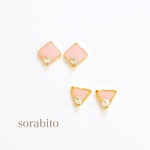 桜色のプチピアス