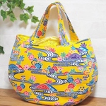 和柄の丸型バッグ　沖縄柄　きいろ