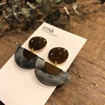 ゴールド×半円マーブル/大人可愛いピアス