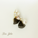 cotton pearl × ribbon ear cuff