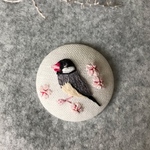 4cm刺繍ブローチ 桜文鳥