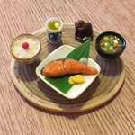  鮭 和食セット 木彫りのクマ 1/6ミニチュア 送料120円 ブライス ドールハウス   リカちゃん  