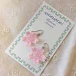 桜のピアス 薄ピンク