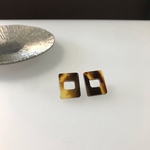 【受注生産】べっ甲スクエア14kgfスタッドピアス 