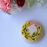 手刺繍　ミモザのリース ヘアゴム or  ブローチ