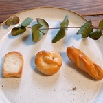 再販    食パン、プレッツェル、バゲット3点セットのパンブローチ♡