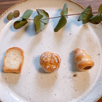再販 6 可愛いカンパーニュ、食パン、チョココロネ3点セットパンブローチ♪