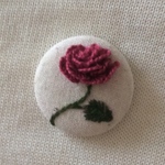刺繍ブローチ