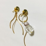 カーキ✴︎スワロフスキー✴︎アシメントリー✴︎ピアス✳︎サージカルステンレス
