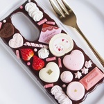 mikauiu様オーダー商品♥イチゴロールケーキとストロベリーチョコのスマホケース