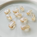 シャンパン色のツイスト　チェコビーズ　9X6mm 10個