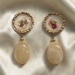 ラウンドフレームにアリッサム ピアス/イヤリング