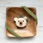 羊毛フェルト☆ふわふわクマブローチ