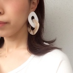 12 アクリル フープ 白×ミルクティーベージュ
