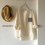 【白】ドロップショルダーの後ろ下がりプルオーバー