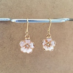 シンプル桜ピアス
