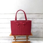 【７月のセール品】ダブルリボンのクラフトかごバッグ（Ｍ）ラズベリー