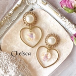 再再販（動画あり）パールカボションとキラキラハート フープの大ぶりピアスイヤリング