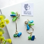 シェルビーズのゆらゆらアシンメトリーピアス/イヤリング