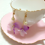 フラワーモチーフイヤリング